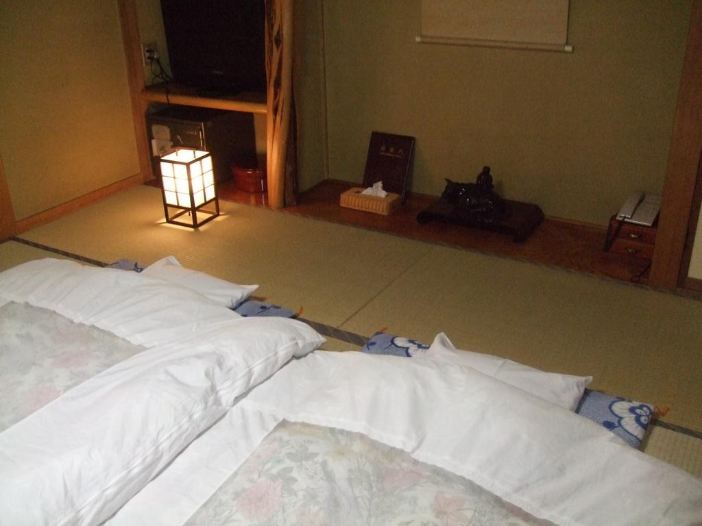 Marunaka Ryokan Matsumoto Quarto foto